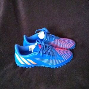 adidas Unisex Predator Edge.4 Turf Soccer Shoe,  7 US Men